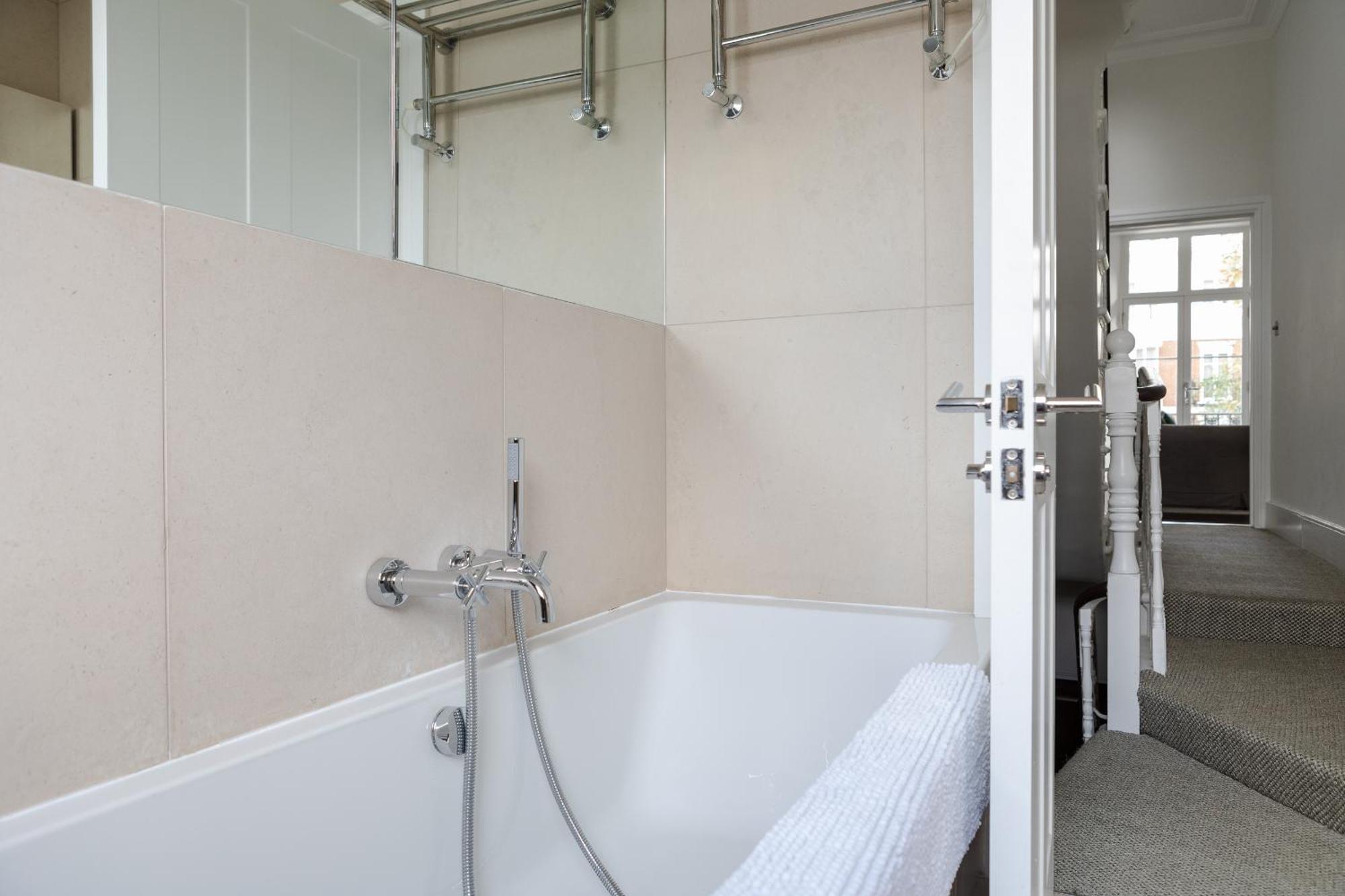 Appartement Number 53 - Stunning Maisonette With Parking In Kensington & Chelsea