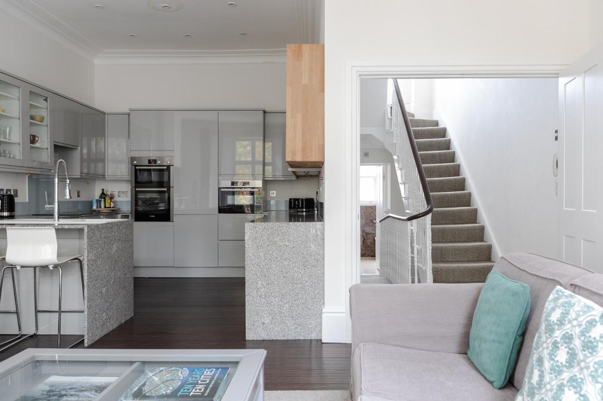Number 53 - Stunning Maisonette With Parking In Kensington & Chelsea Appartement Londen